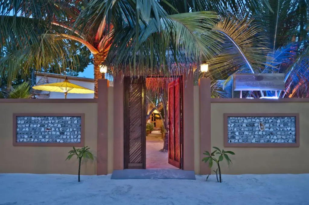 Stingray Beach Inn