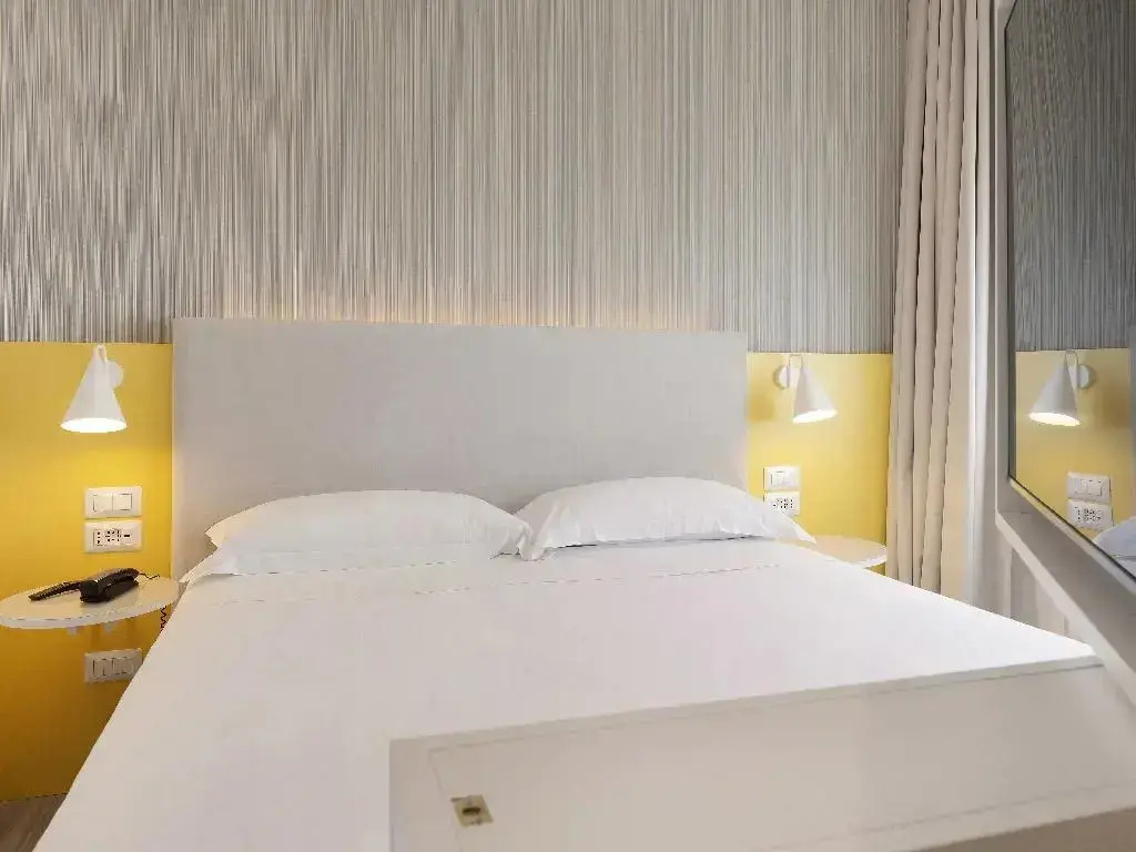 Smart Double room (full double bed)