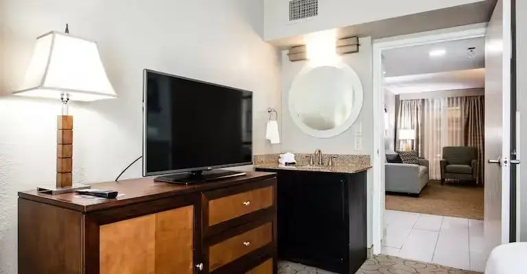 Embassy Suites by Hilton Memphis East Germantown Area - Chambres
