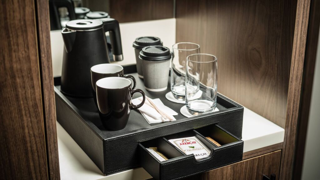 Двухместный полулюкс двуспальная кровать в Отель Courtyard by Marriott Baku