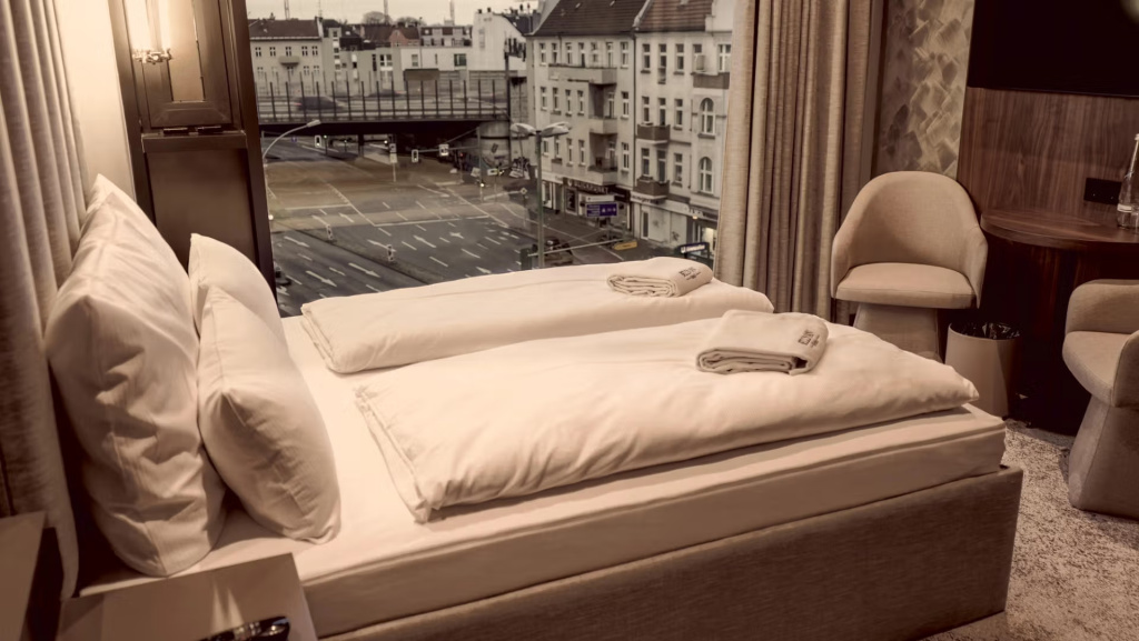 Deluxe Superior Double room (full double bed)