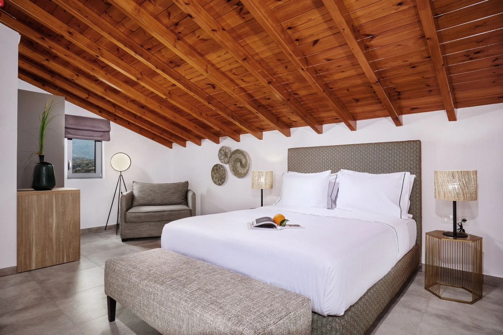Quattro Double Attic room (full double bed)