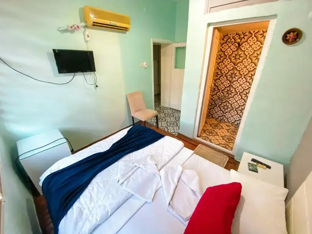 Budget Double room (full double bed)