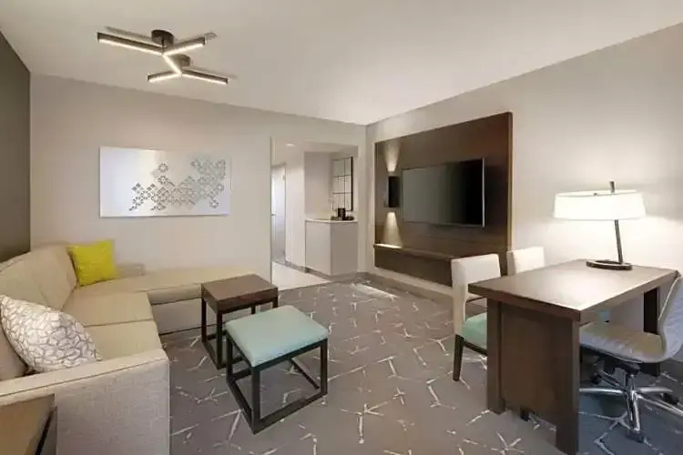 Embassy Suites by Hilton Atlanta Perimeter Center - Chambres