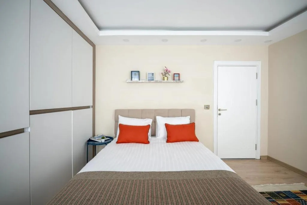 Deluxe Family Apartment Land Side