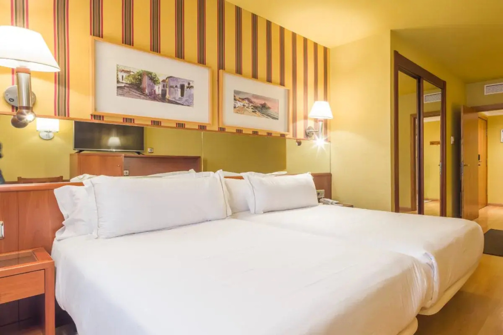 Ilunion Les Corts Spa Hotel - Chambres