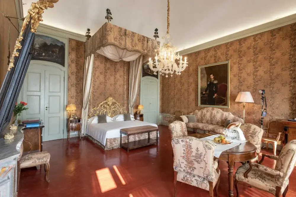 Castle Luxury Double Suite twin beds