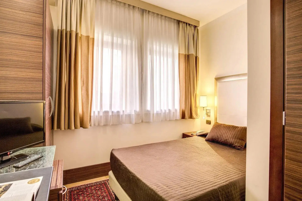 Budget Double room (full double bed)