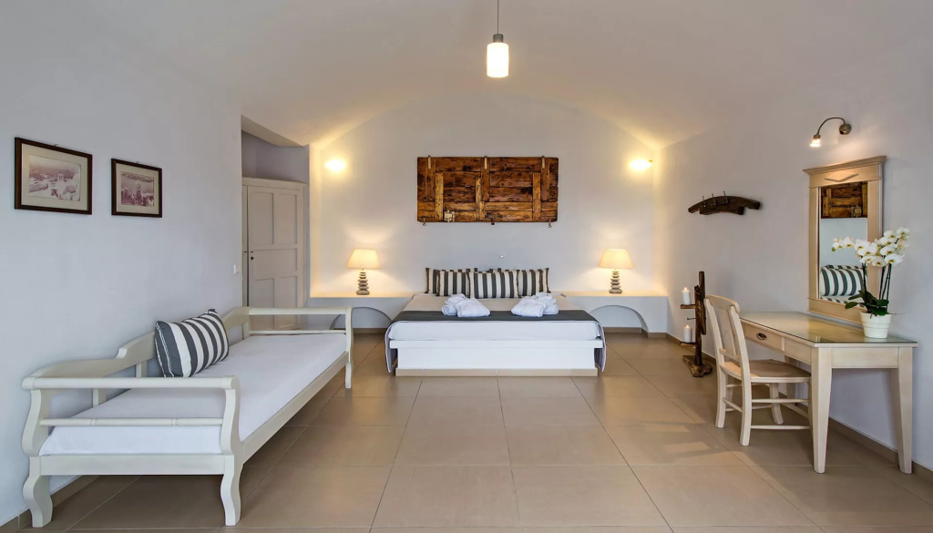 Double room (full double bed)