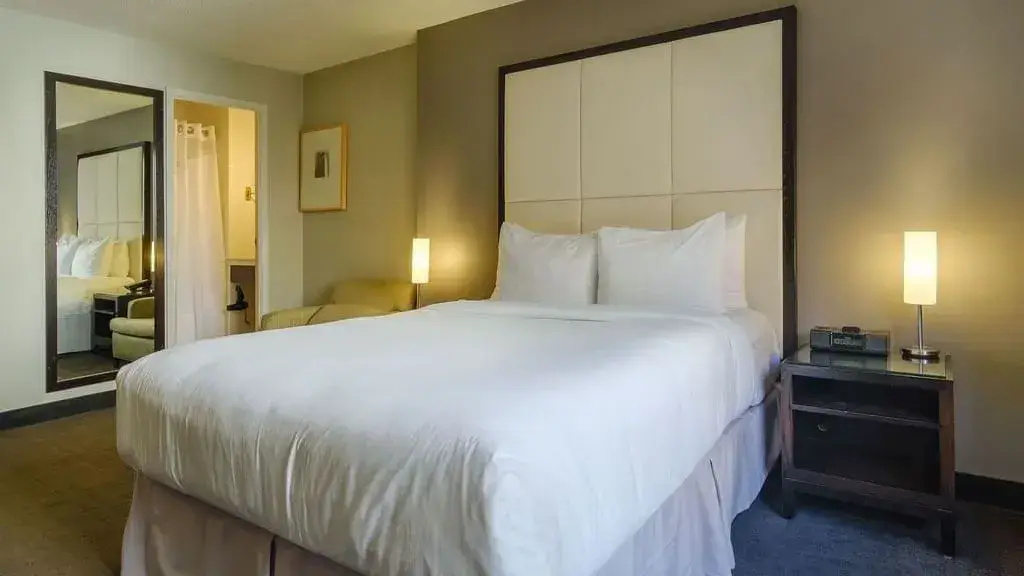 Intimate Double room (full double bed)