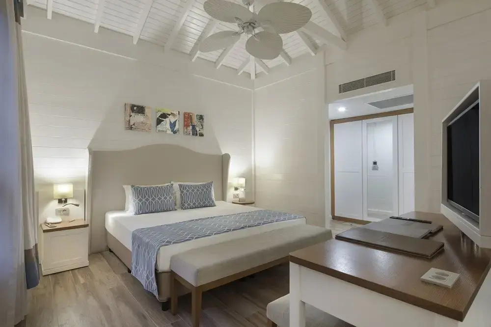 Cedar Double House with forest view (full double bed)