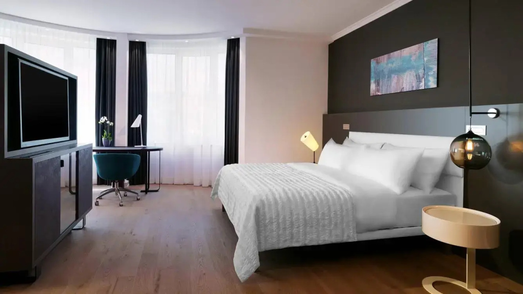 1 Bedroom Double Junior Suite (full double bed)