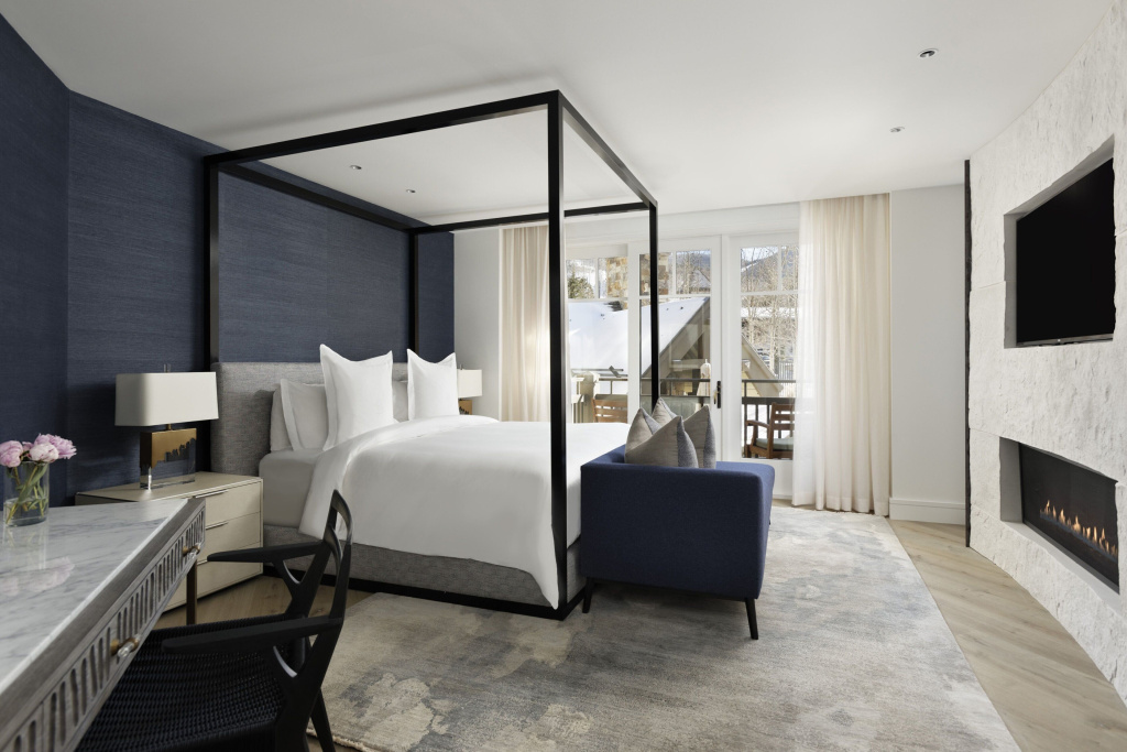 4 Bedrooms Blue Sky Residence