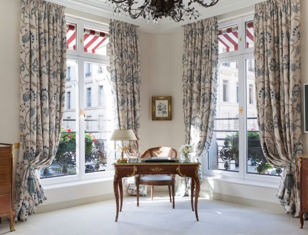 Hotel Le Bristol Paris 54