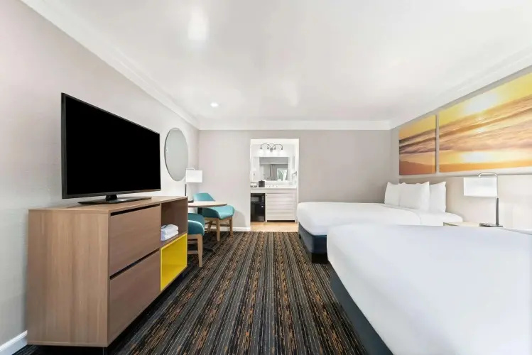 Days Inn by Wyndham San Diego Hotel Circle - Chambres
