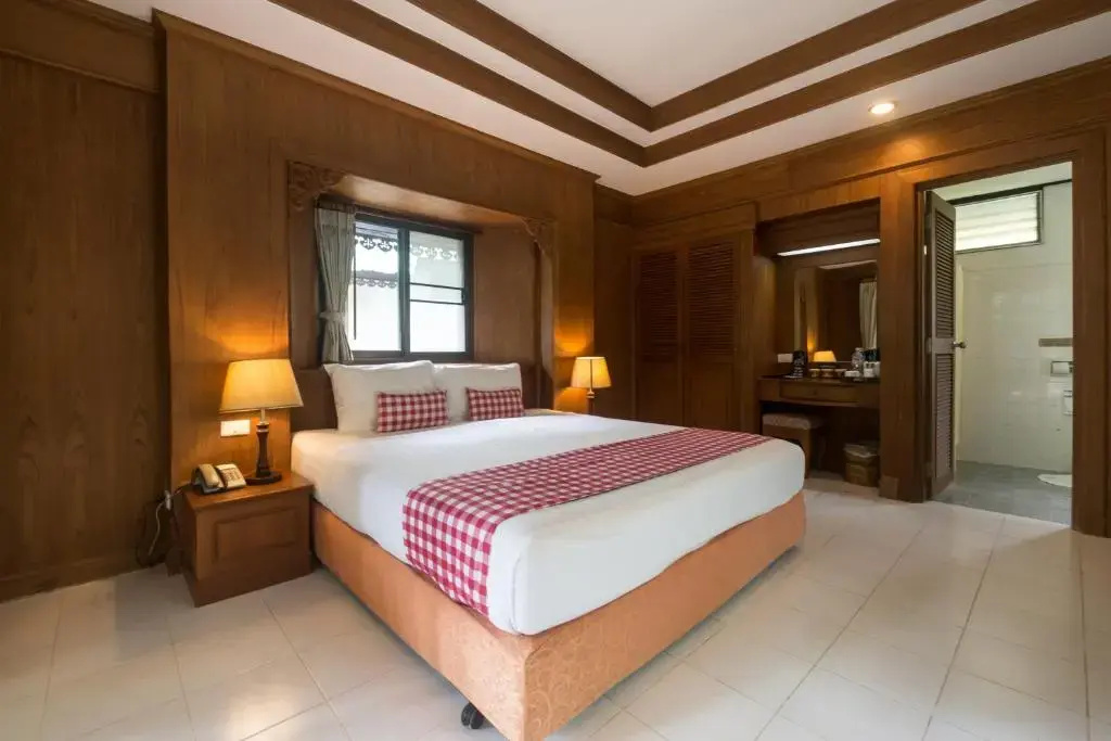 Deluxe Double Bungalow full double bed