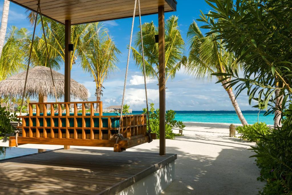 Hilton Maldives Amingiri Resort & Spa