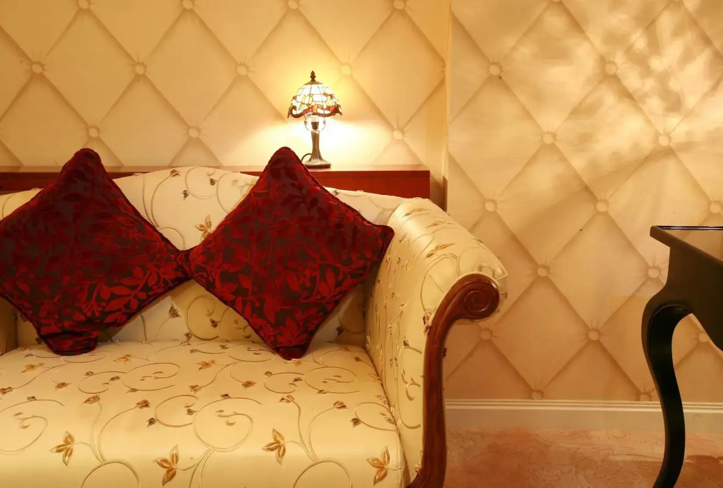 The Luxe Manor - Chambres