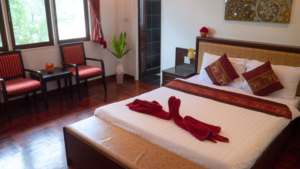 Double room (full double bed)