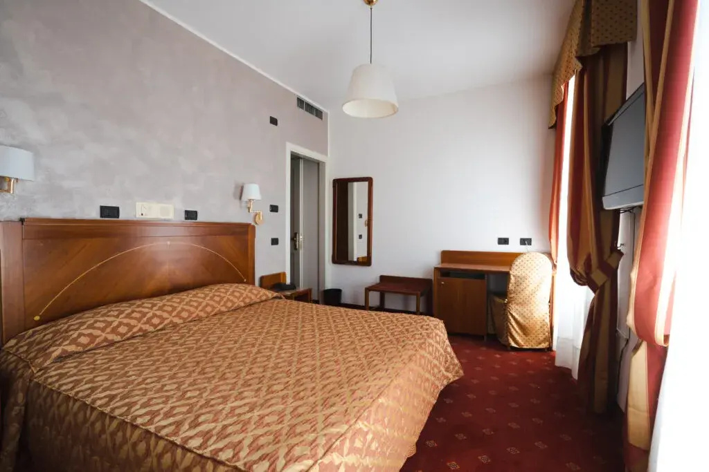 Rechigi Park Hotel - Chambres