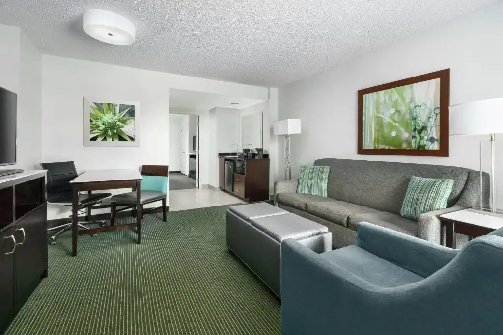 Embassy Suites by Hilton Orlando Lake Buena Vista Resort - Chambres