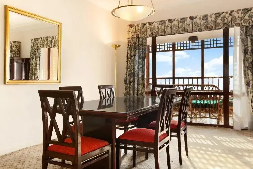 Cairo World Trade Center Hotel & Residences - Chambres