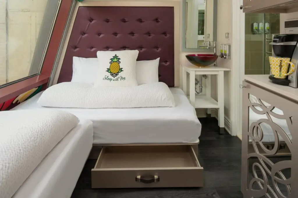 Staypineapple, An Artful Hotel, Midtown — фото