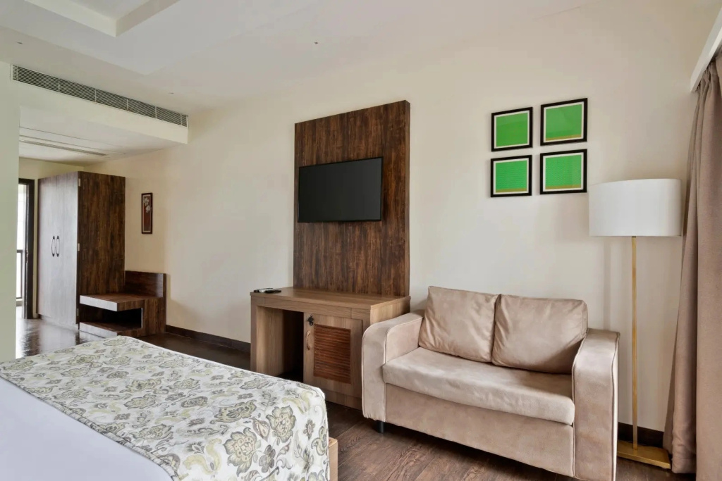 Luxury Double room with garden view (full double bed)