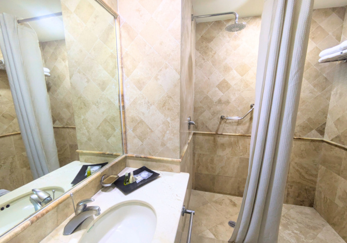 We Hotel Aeropuerto - Chambres