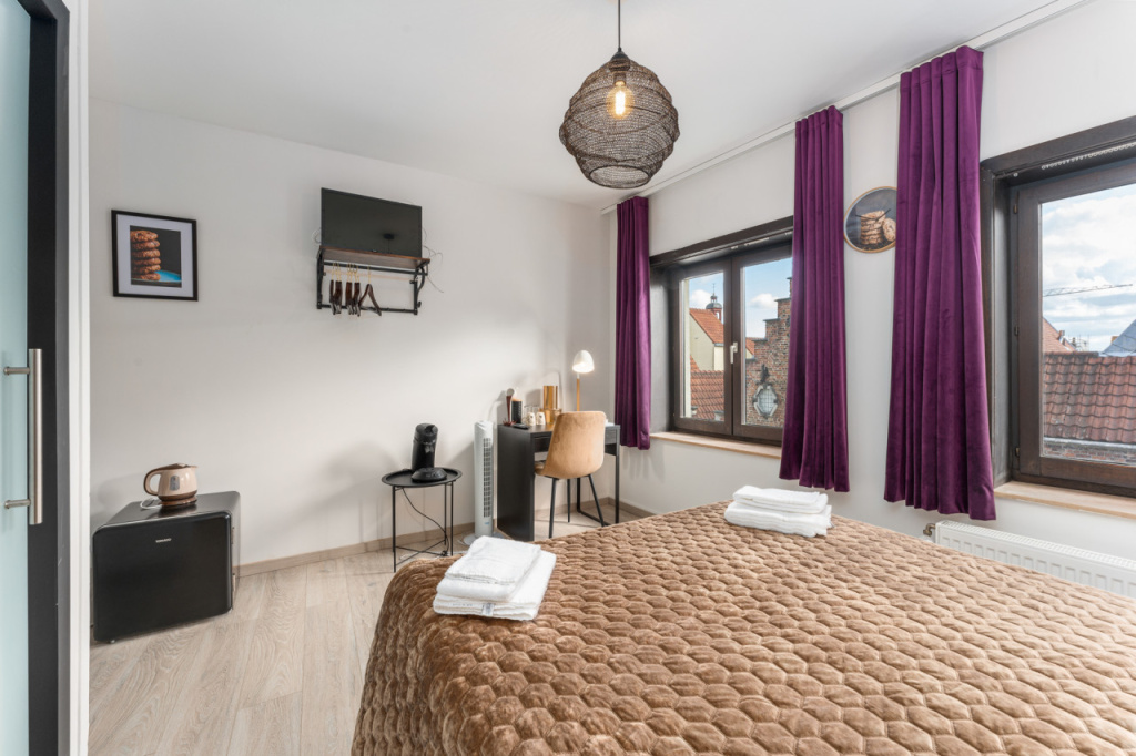 The Chocolate Chip Cookie Double room (full double bed)