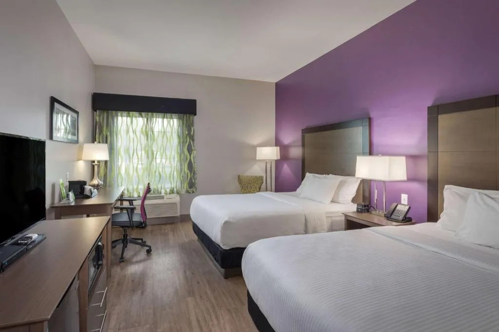 La Quinta Inn & Suites by Wyndham Visalia/Sequoia Gateway - Chambres