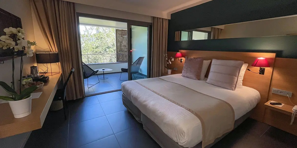 Standard Double room (full double bed)