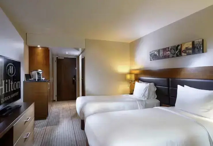 Hilton Zurich Airport - Chambres