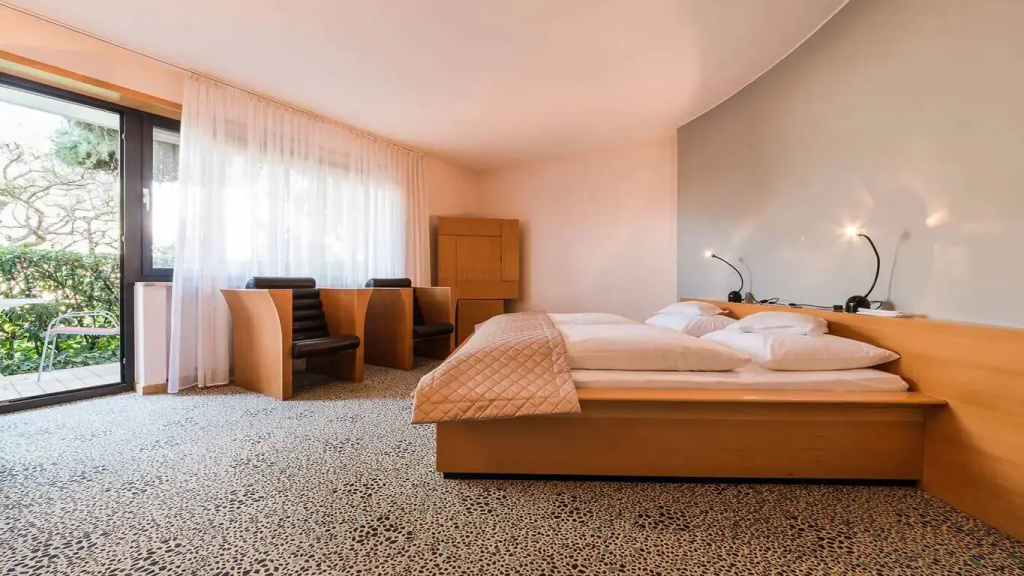 Superior Double Park level (full double bed)
