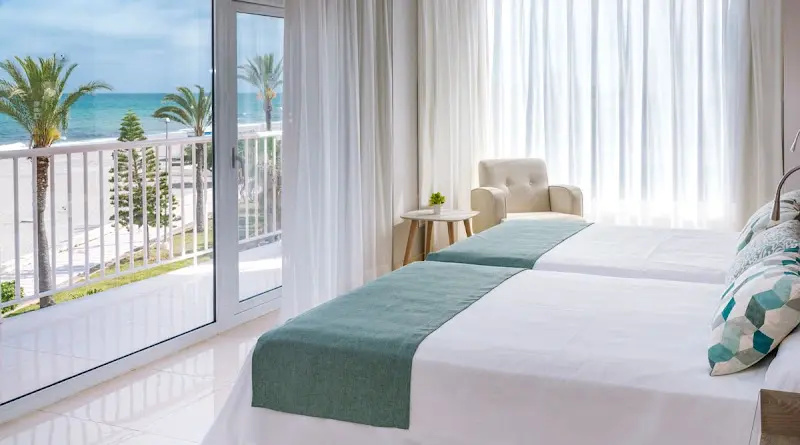 Mediterráneo Bay Hotel & Resort - Chambres