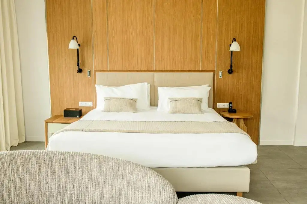 Junior Ibiza