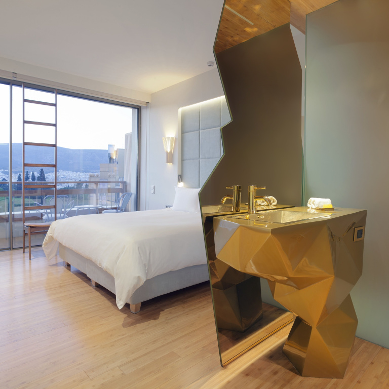 Superior Double room with city view (full double bed)