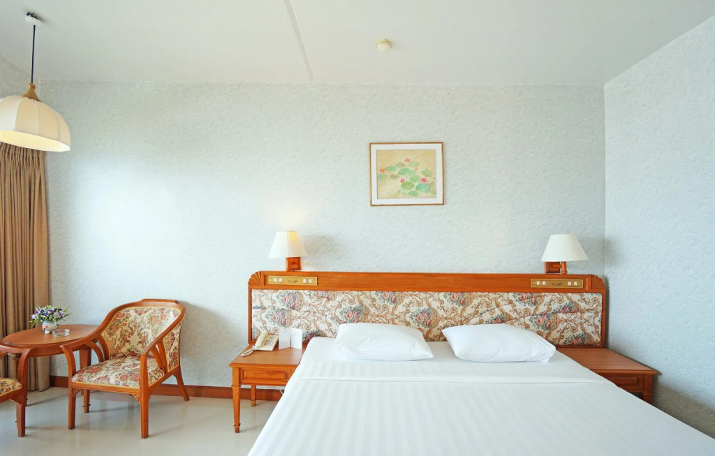 Двухместный номер Superior с частичным видом на море 2 отдельные кровати в Pattaya Park Beach Resort