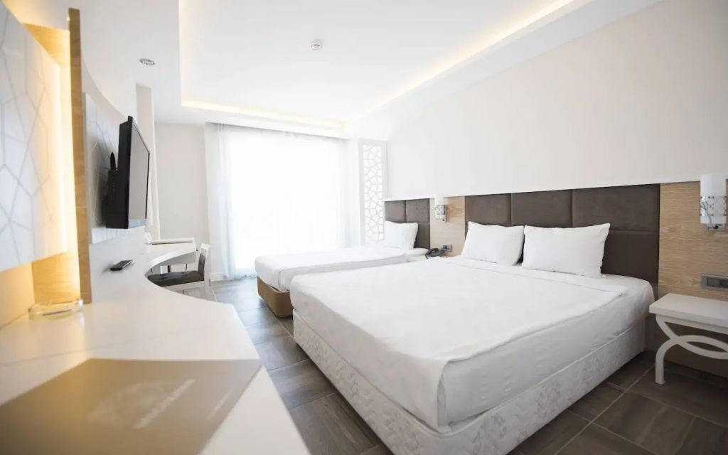 Superior Triple room