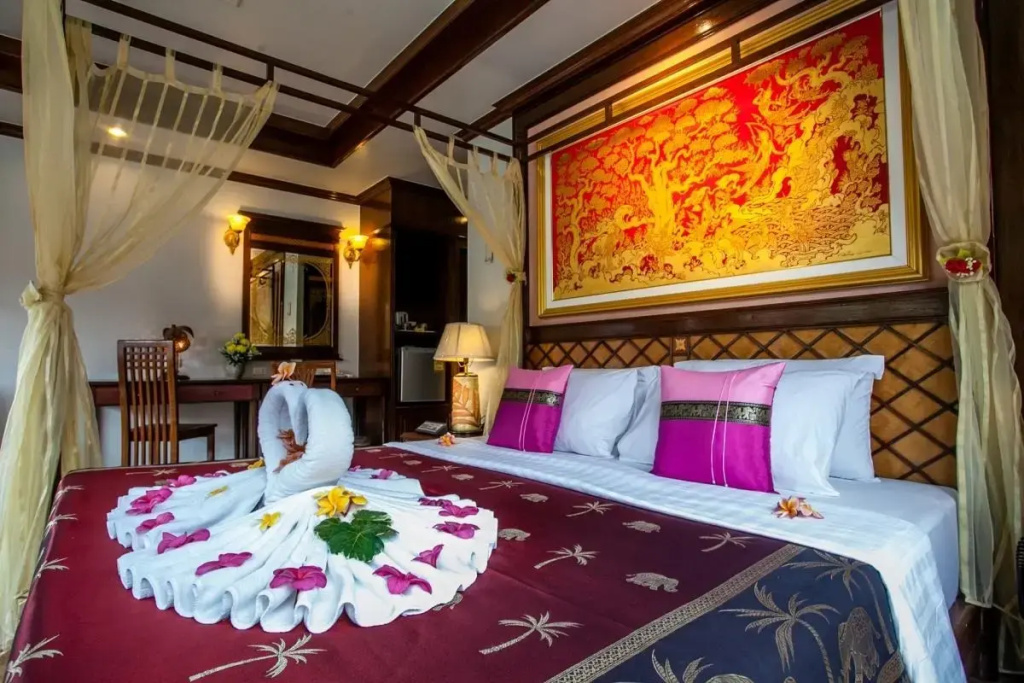 Double Suite (full double bed)