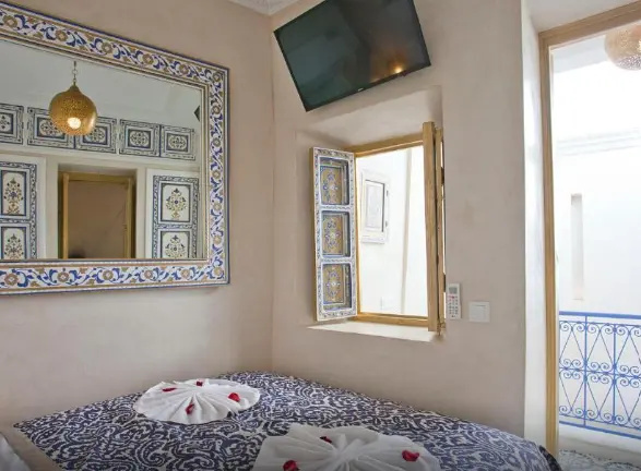3 Bedrooms Privatized Blue House