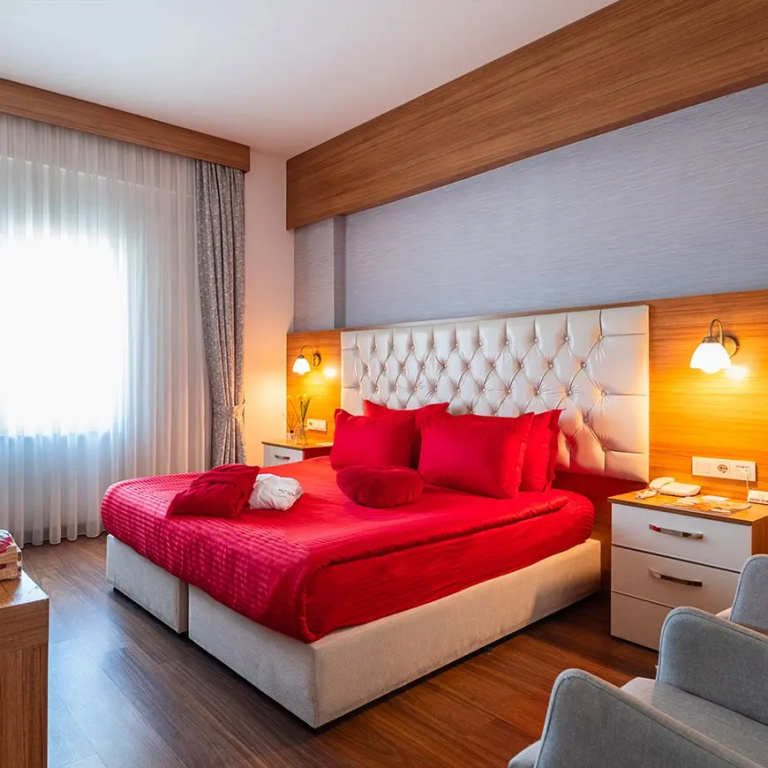 Honeymoon Double room (full double bed)