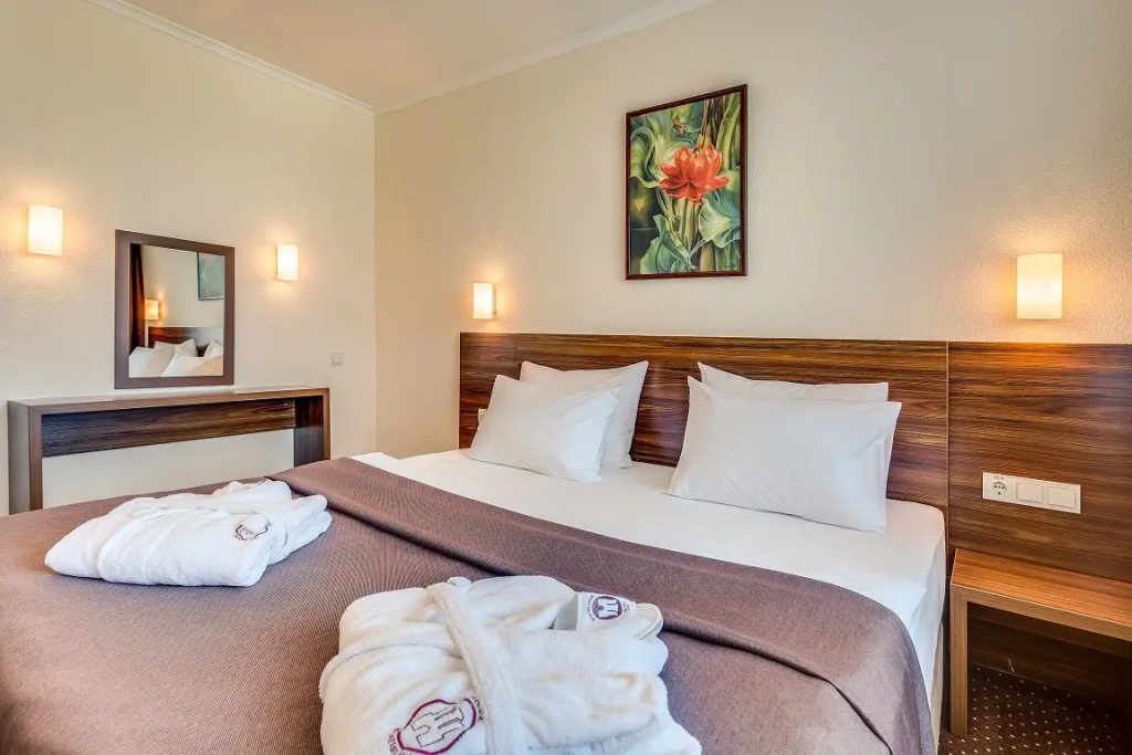 Double Studio (full double bed)