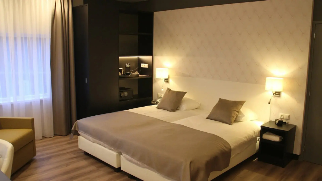 Double Junior Suite (twin beds)