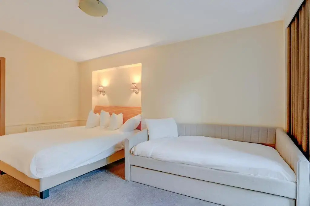 Sunday London Staines-upon-Thames Heathrow T5 - Chambres