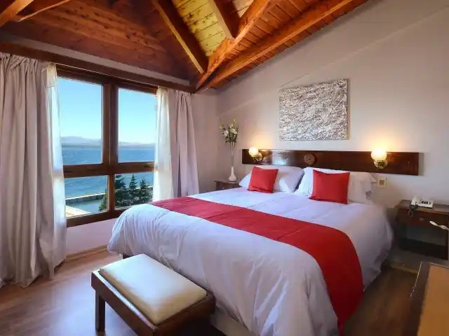 Double room (full double bed)
