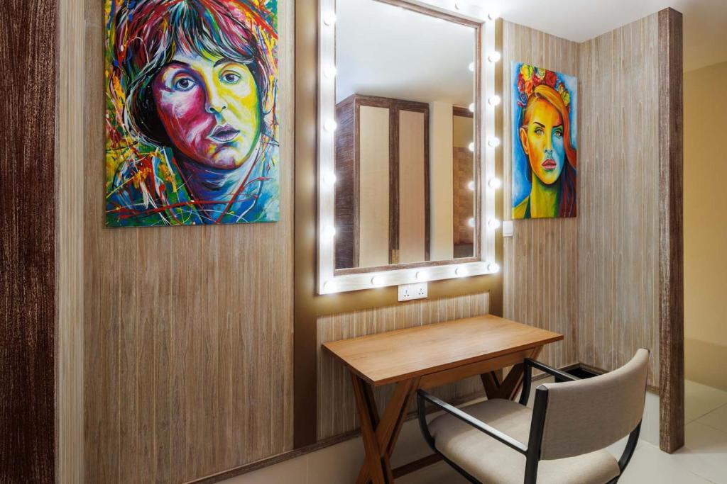 Hard Rock Hotel Maldives