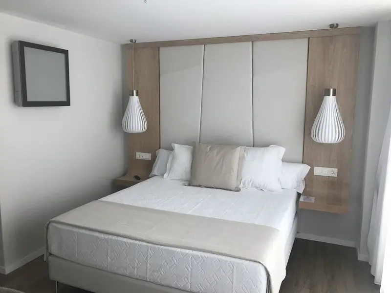 Madeira Double Suite (full double bed)