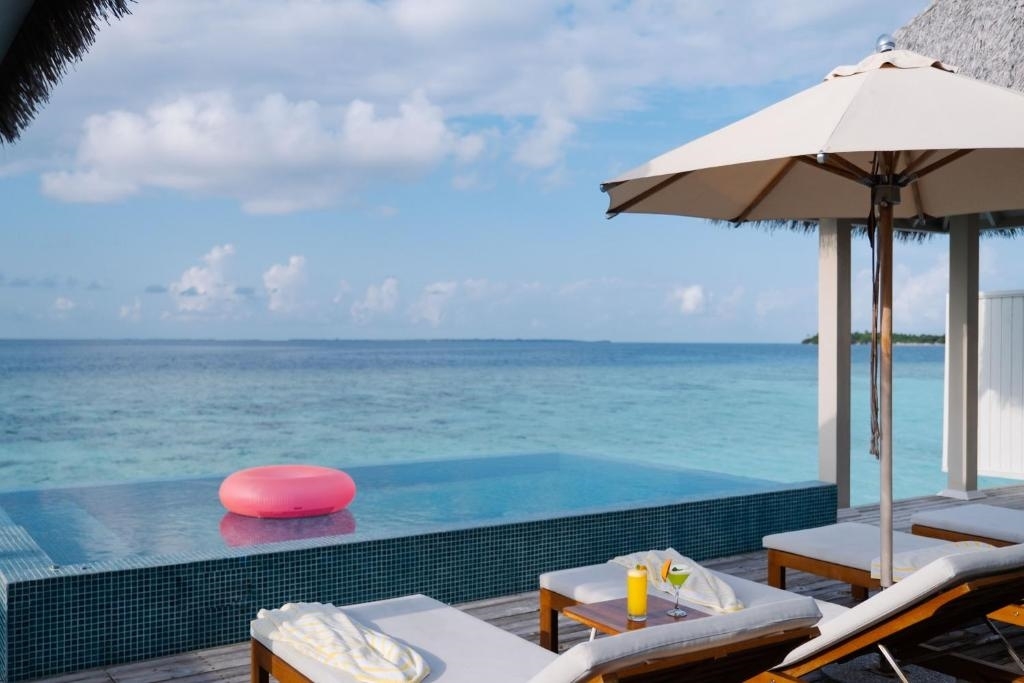 The Standard Huruvalhi Maldives