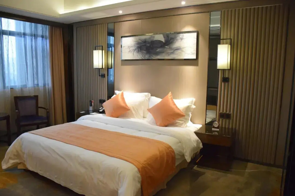 Deluxe Double Suite (full double bed)